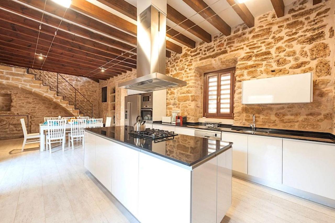 Casa Sa Pedra, En El Centro Historico De Alcudia Villa Ngoại thất bức ảnh