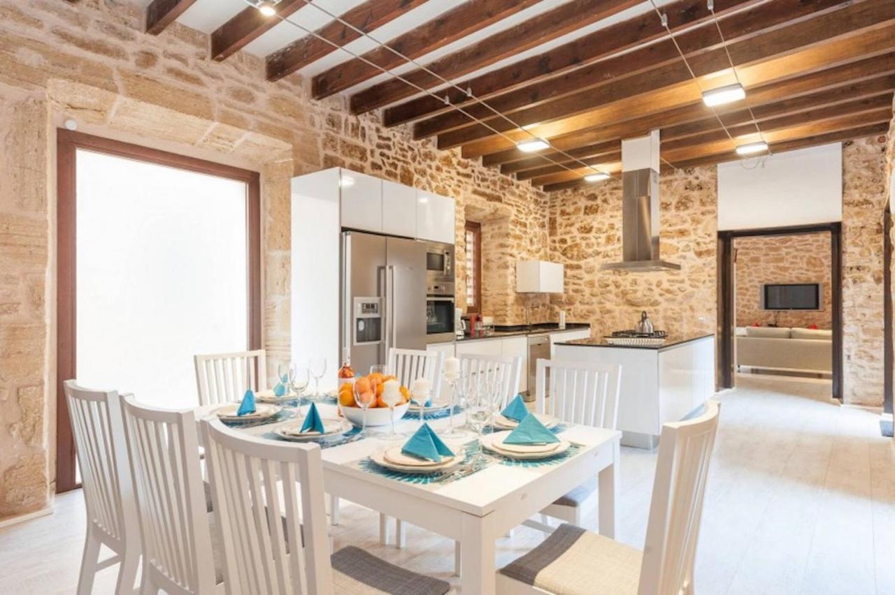 Casa Sa Pedra, En El Centro Historico De Alcudia Villa Ngoại thất bức ảnh